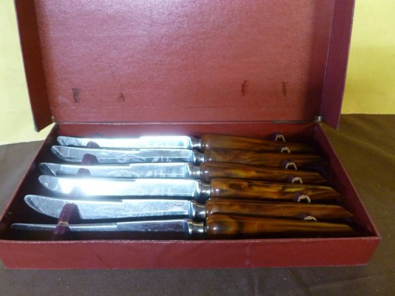 Vintage Knife Set