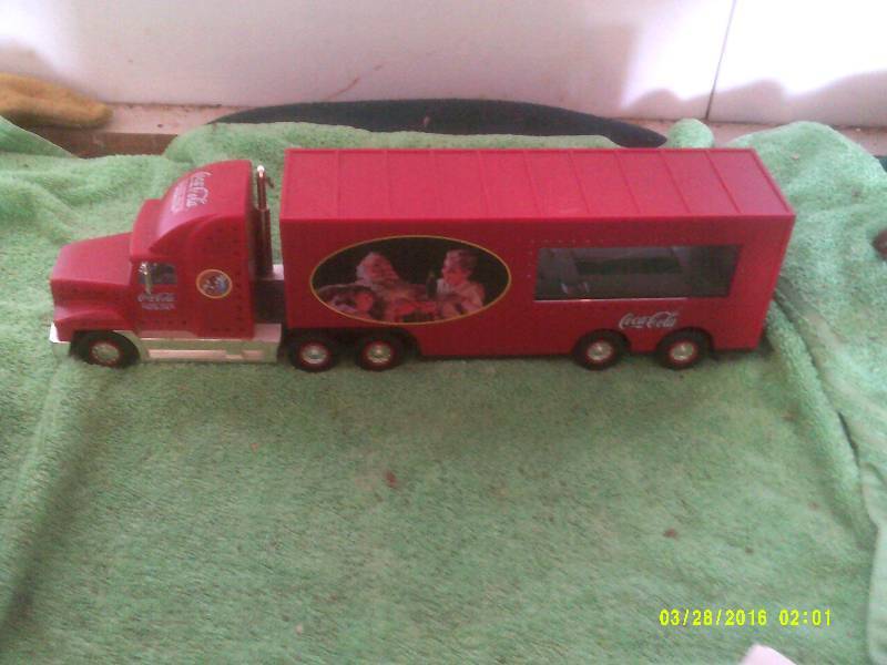 COLLECTIBLE COKA COLA SEMI