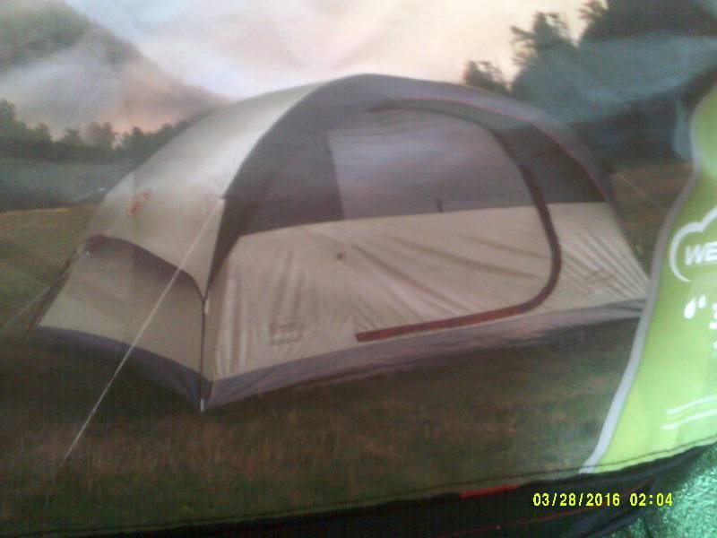 COLEMAN DOME TENT