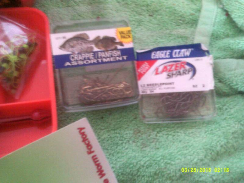 SMALL TACKLE BOX
