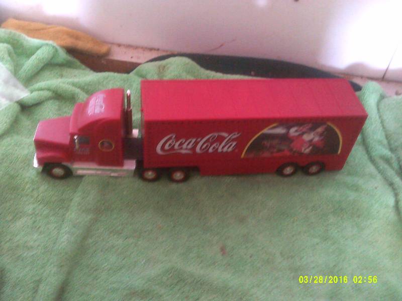 COLLECTIBLE COCA COLA SEMI