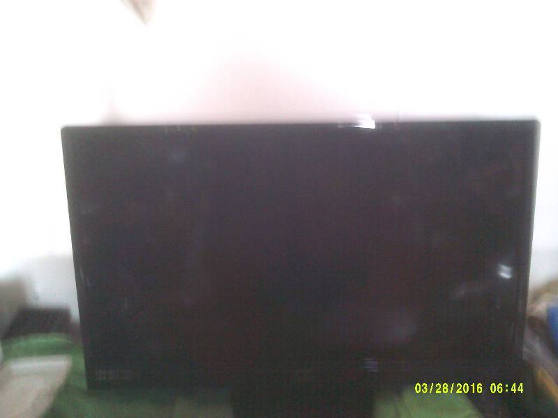SANYO FLAT SCREEN TV