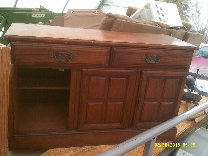 VINTAGE OAK DRESSER