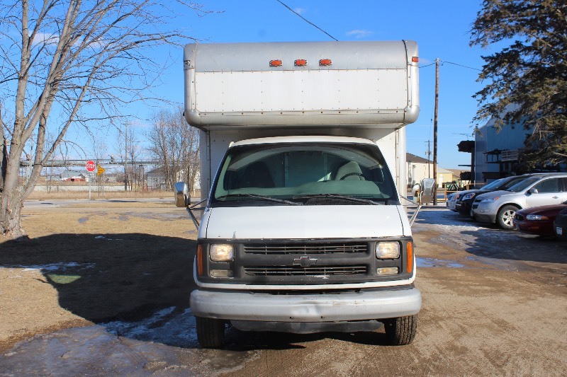 2000 Chevrolet G30 Cube  Delivery  Contractor Van