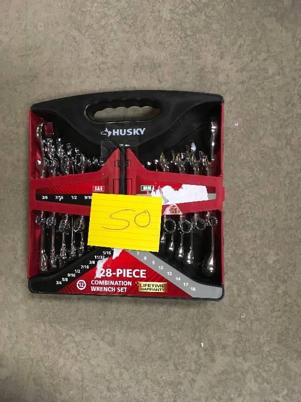 Husky Combination Wrench Set (28-Piece) not used