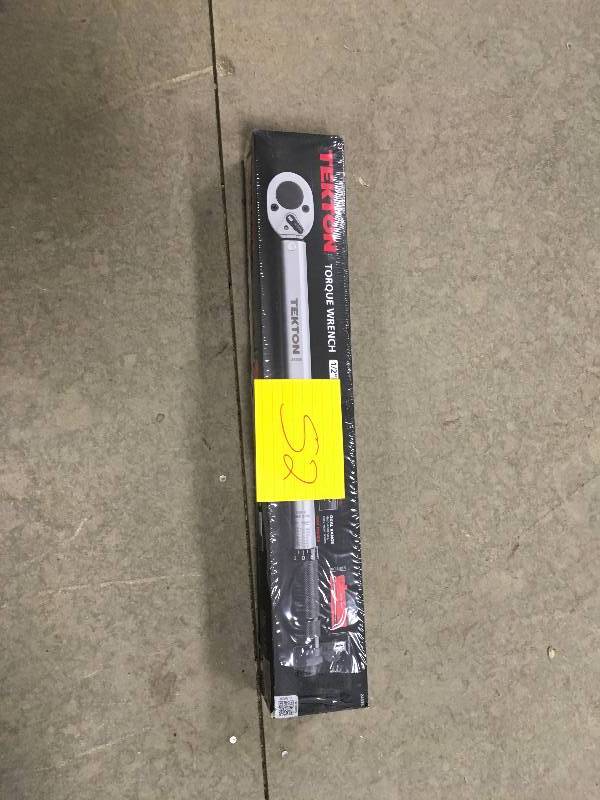 TEKTON 12 in. Drive Click Torque Wrench (10-150 ft.lb.) New