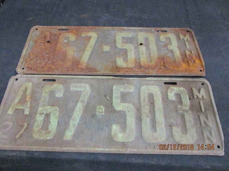lot 8 image: Vintage Licence Plates 1927