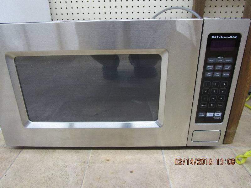 lot 31 image: Kitchen Aid Stainless Microwave