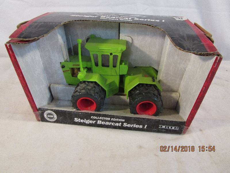 lot 57 image: Steiger Tractor