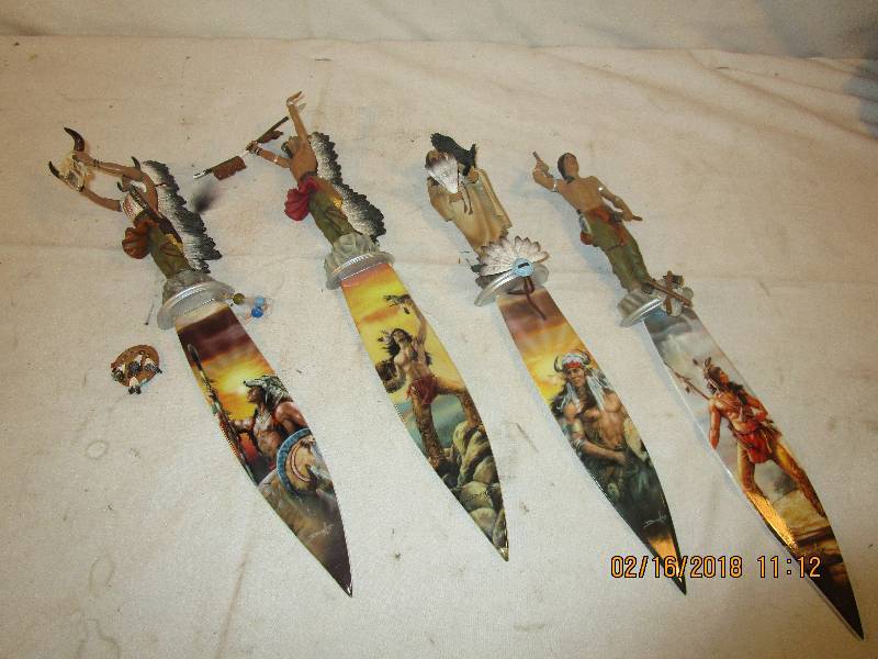 lot 92 image: Native American Dcor Knives Ceramic