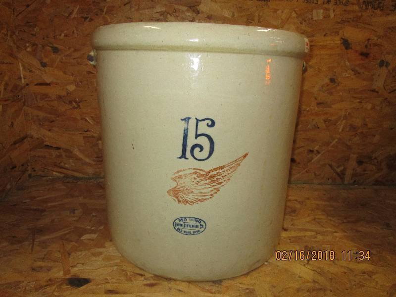 lot 99 image: RedWing 15 Gallon Crock , Cracks