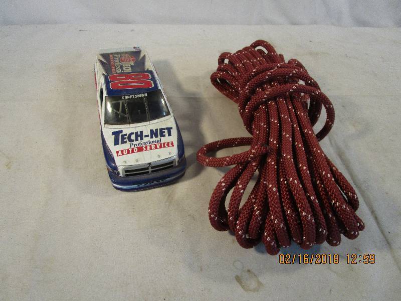 lot 119 image: Rope and Collectible Car