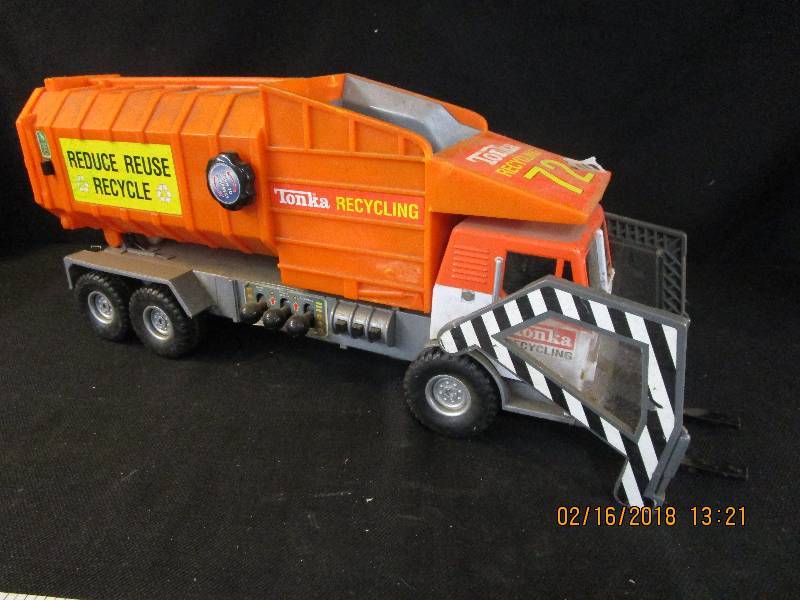 lot 125 image: Tonka RecyclingTtruck