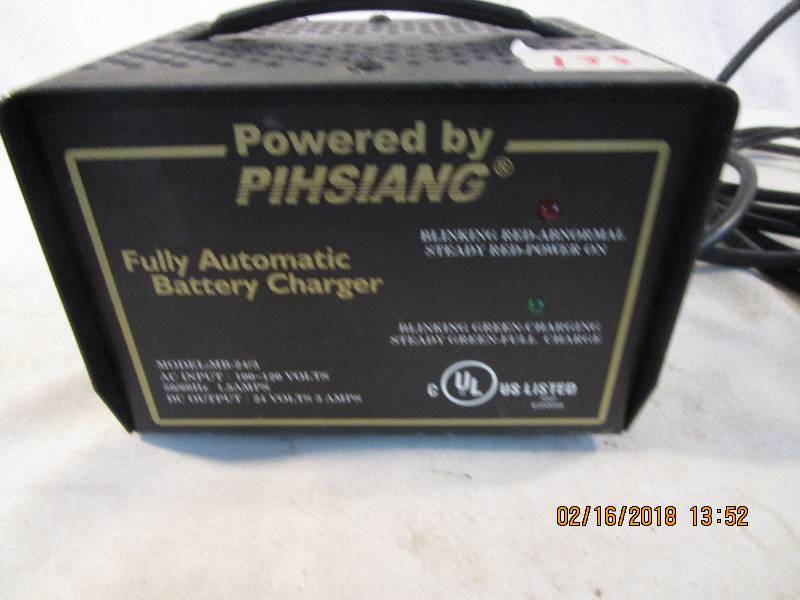 lot 133 image: 24 Volt Charger