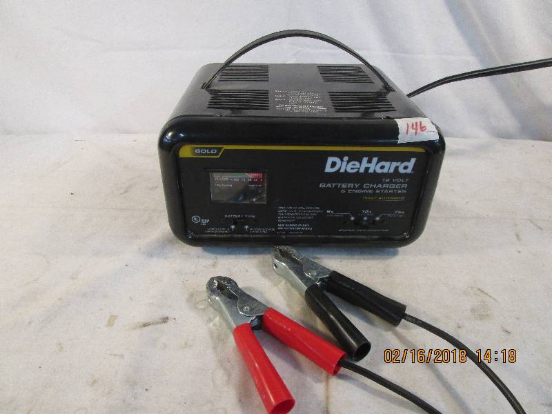 lot 146 image: 21275 Amp Charger