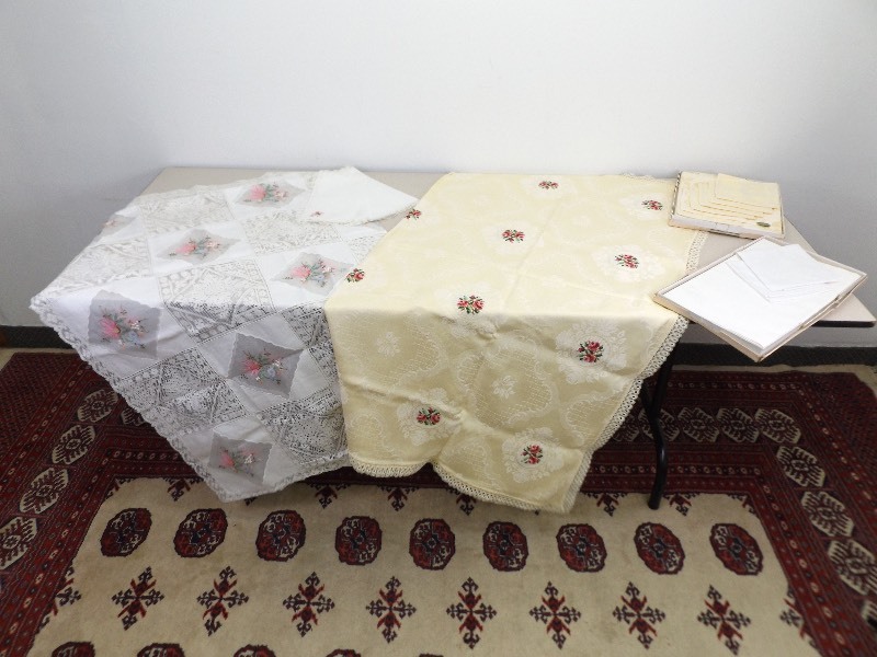 lot 5 image: AntiqueVintage Demask, and Hand Embroidered Table Clothes and Napkins