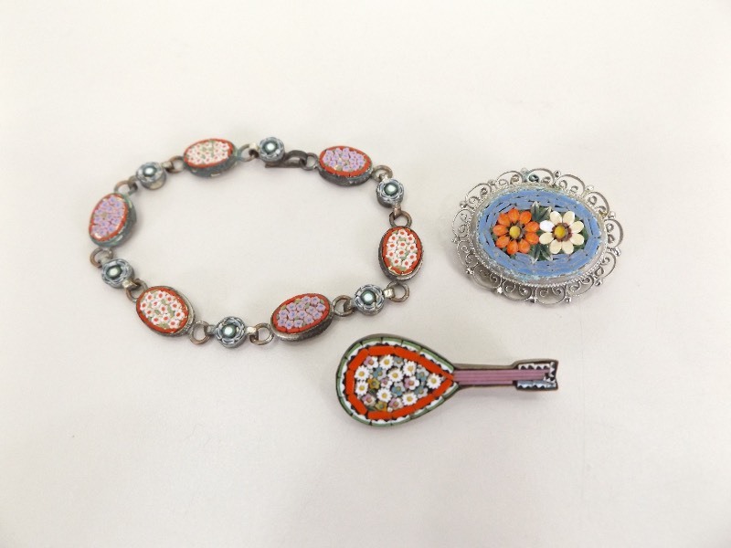 lot 7 image: Antique Italy Micro Mosaic Jewelry