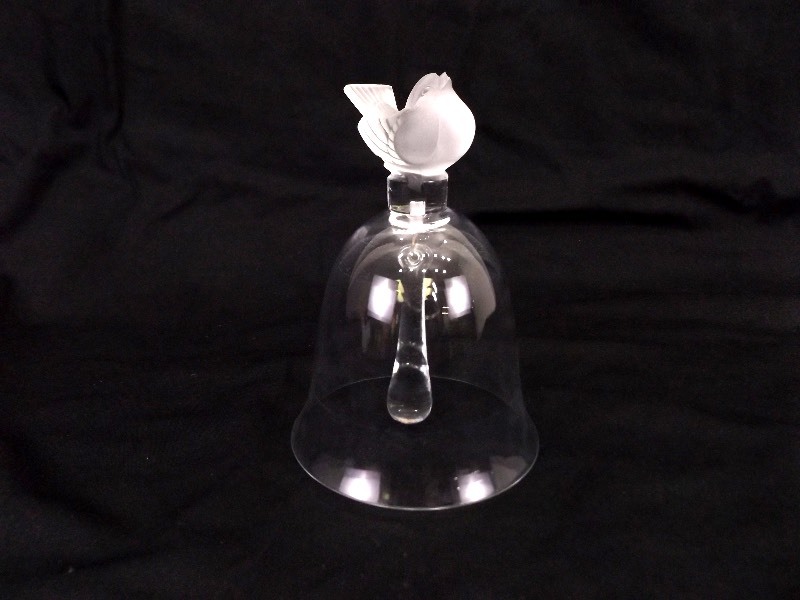 lot 14 image: Lalique Signed Glass Bird Bell