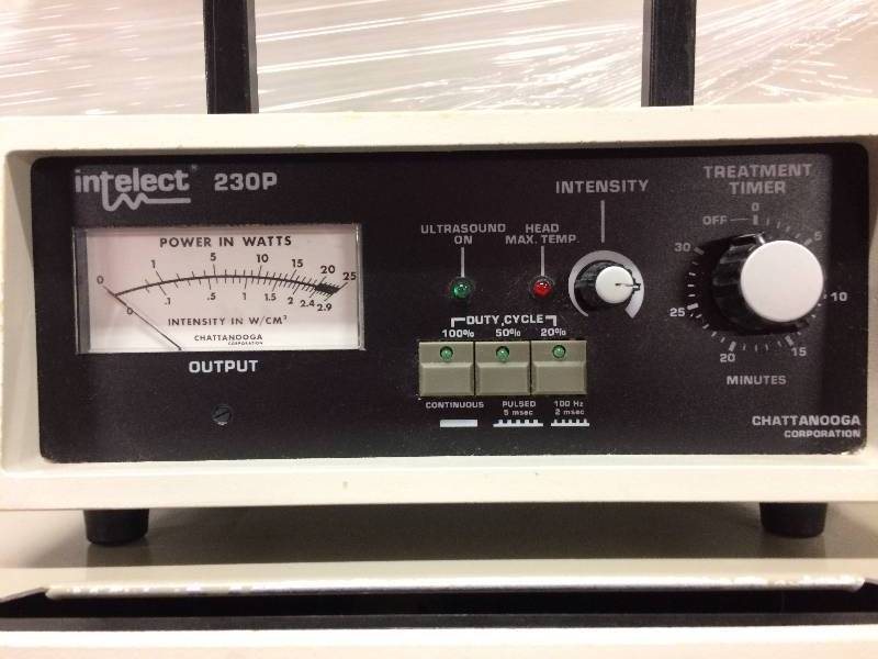 lot 8 image: Chiropractor Physical Therapy Clinic Chattanooga Intelect 230P Ultrasound Therapy System Unit and RARE Intelect 7999 Mobile Cart - Excellent Working Condition
