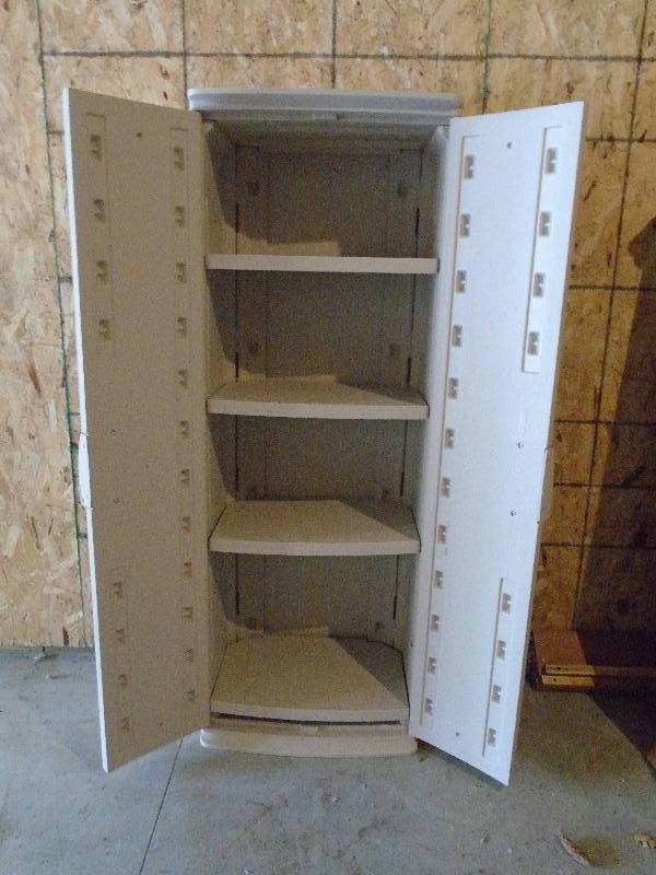Rubbermaid Storage Cabinet