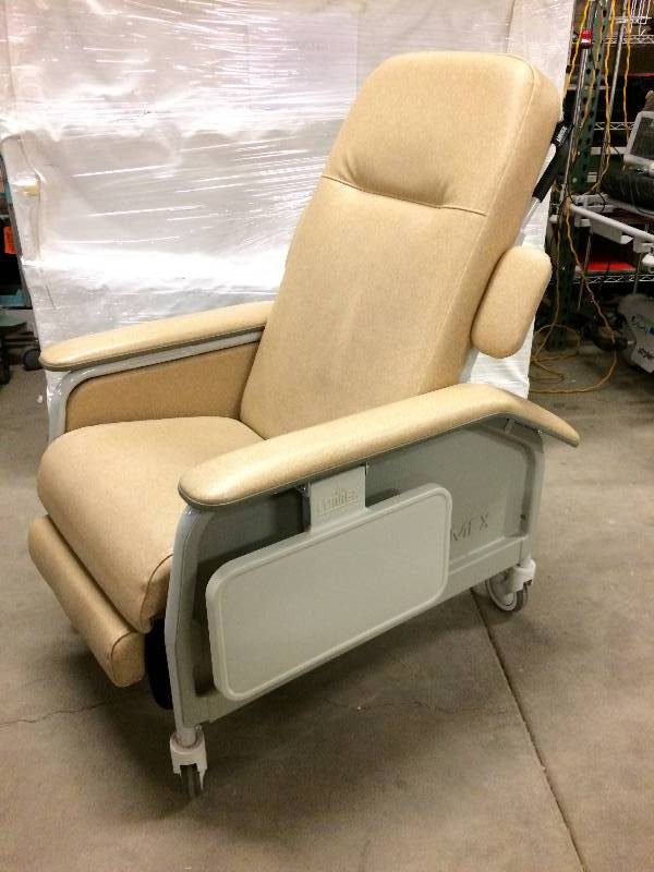 lot 6 image: Retails New $1500 Excellent Condition Hospital Medical Clinic Assisted Living Gerichair Lumex 577RG-KIT Mobile Care Blood Draw Dialysis Recliner Wheel Chair With Side Tables