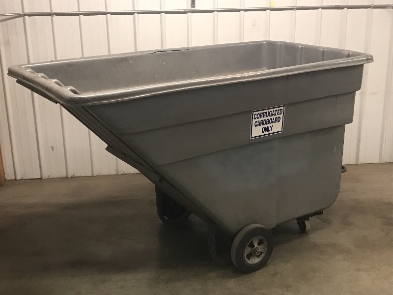 Rubbermaid Dump Cart
