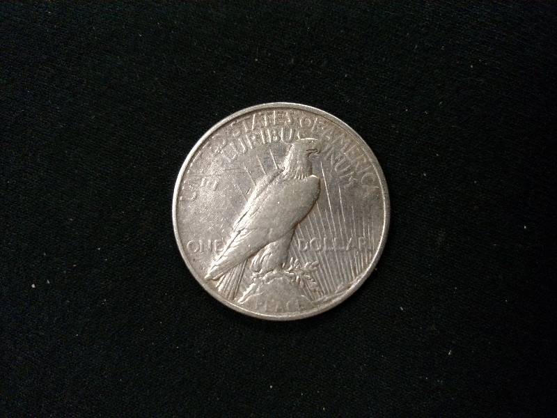 1922 D Peace Silver Dollar...