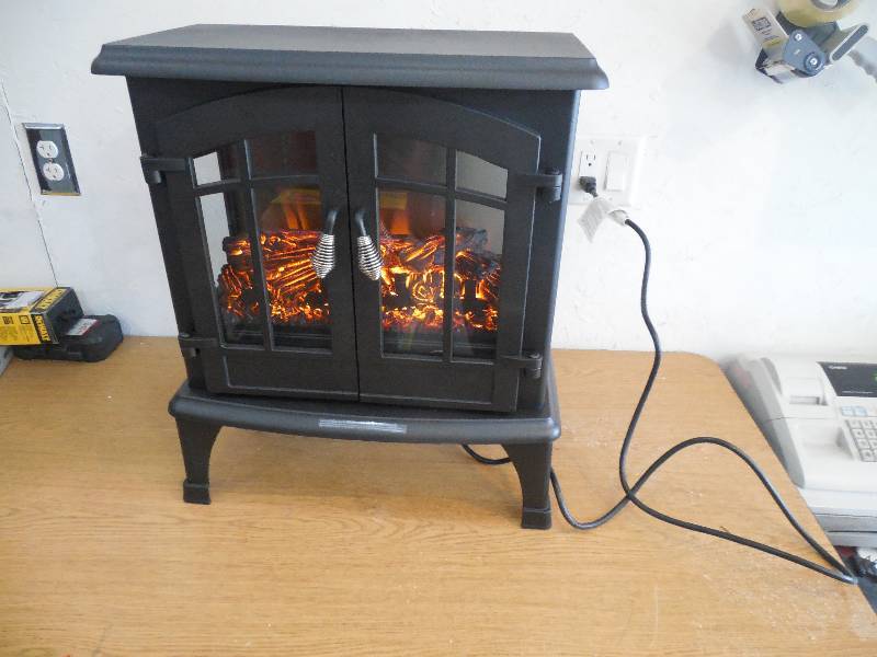 lot 55 image: Hampton Bay Legion 1,000 sq. ft. Panoramic Infrared Electric Stove