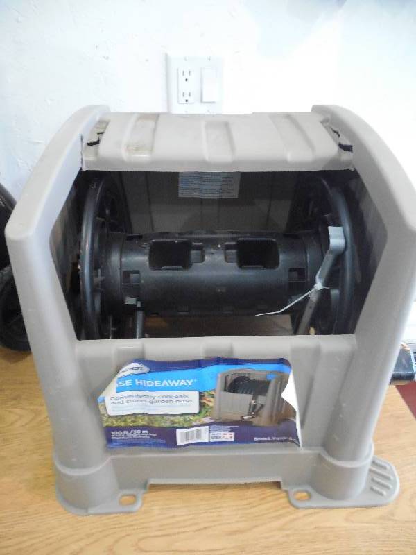 lot 68 image: Suncast 150 ft. Hideaway Hose Storage