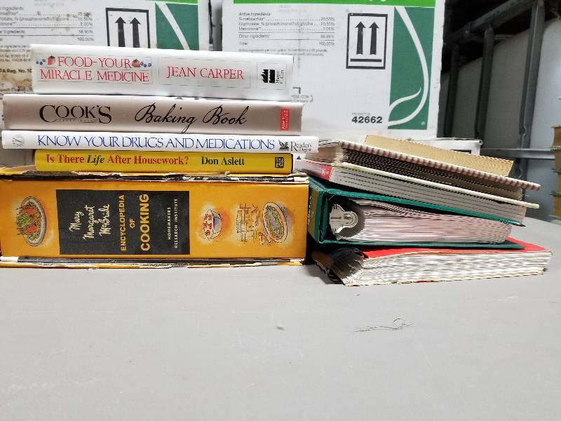 lot 28 image: Collection of Cook Books and Dictionaries