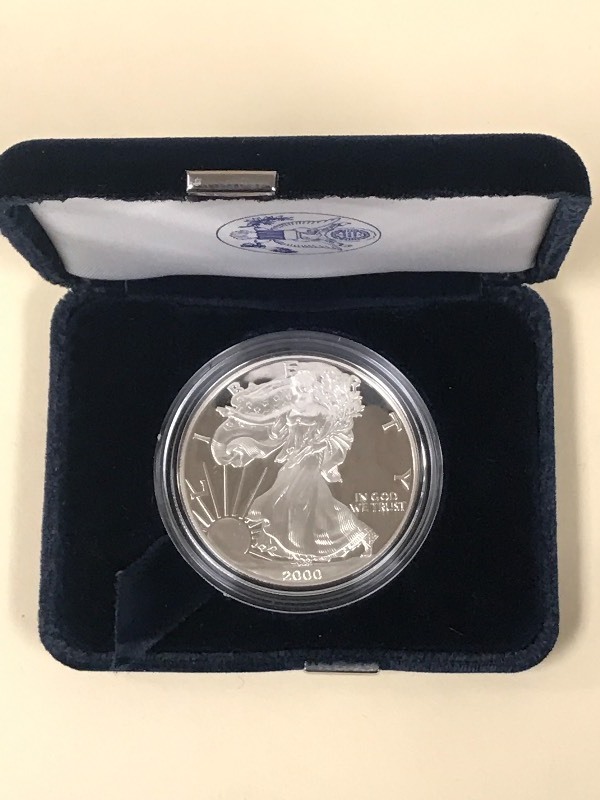 lot 41 image: 2000-P Silver American Eagle Dollar...