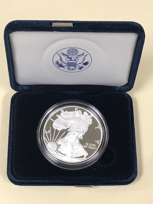 lot 51 image: 2008-W Silver American Eagle Dollar...