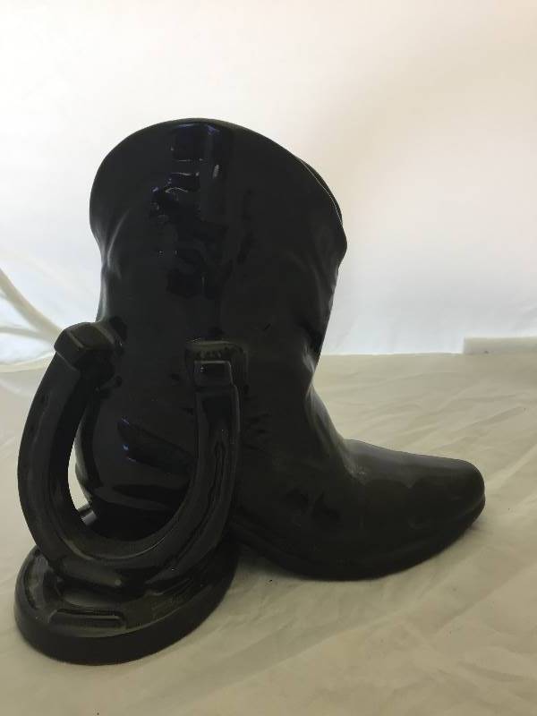 lot 14 image: Francoma Pottery Cowboy Boot Planter