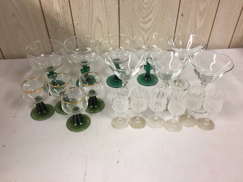 lot 39 image: Stemware & Margarita Glasses