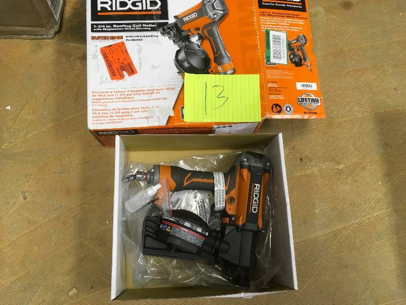 RIDGID 15 Degree 1-34 in. Coil Roofing Nailer in working condition