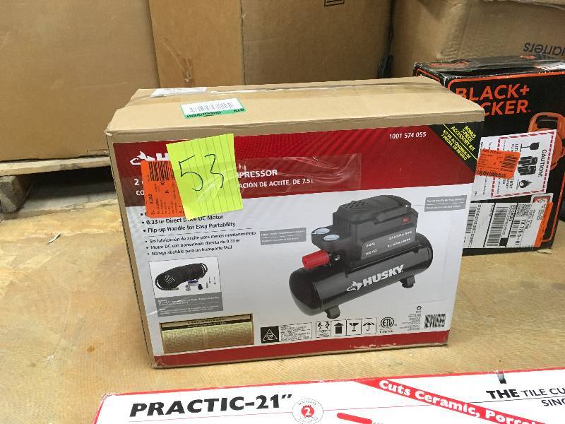 Husky 2 Gal. Electric Hotdog Air Compressor in good condition