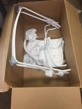 Deluxe 3-in-1 Activity Rocker, Feeder, and sleeper