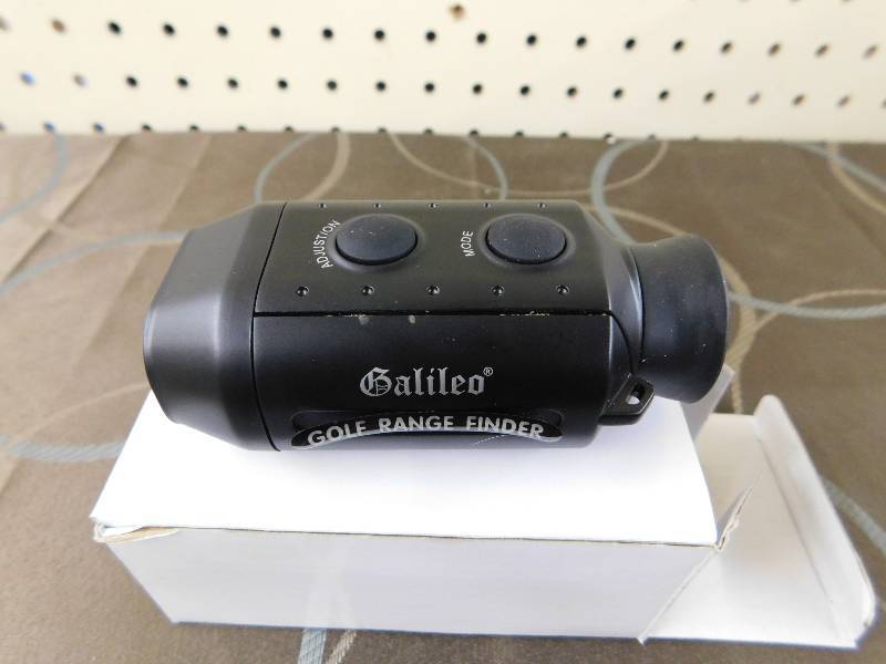 lot 9 image: Digital 7X Golf Range Finder, MSRP $79.99