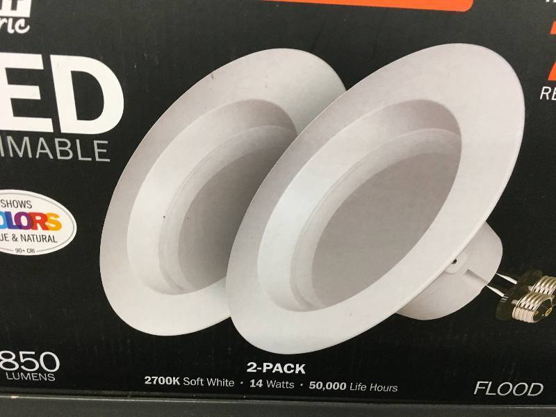 lot 13 image: FEIT 2PK LED 5-6 RETRO, MSRP $14.99