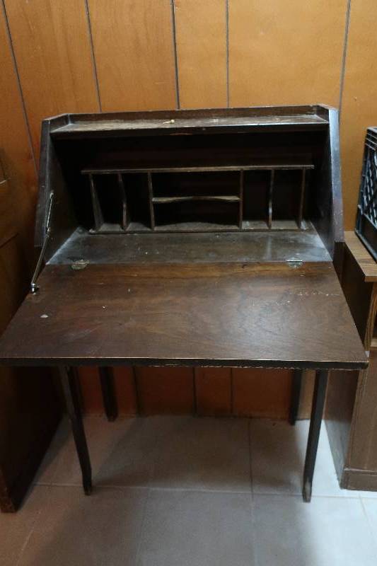 lot 16 image: VINTAGE SECRETARY DESK, NEEDS A LITTLE TLC, BUT VERY PRETTY