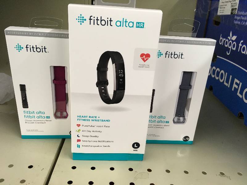 lot 6 image: FITBIT ALTA HR LARGE, MSRP $149.99