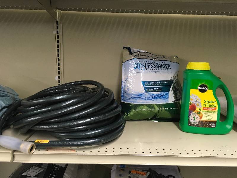 lot 20 image: GARDEN AND LAWN CARE ITEMS
