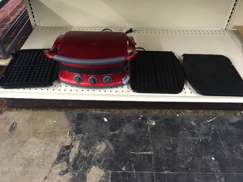 lot 47 image: SANDWICH GRILL