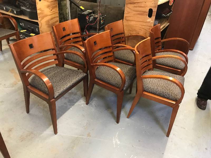 LOT OF 6 QUALITY RECEPTION CHAIRS