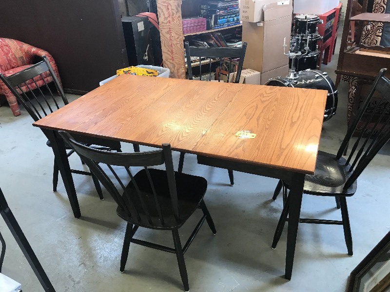 DINING ROOM SET