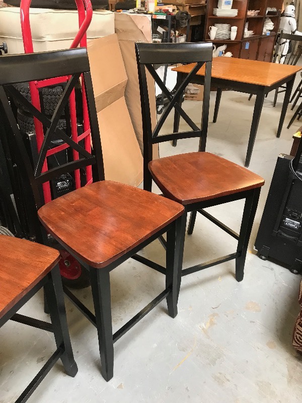 SET OF 4 COUNTER HEIGHT STOOLS