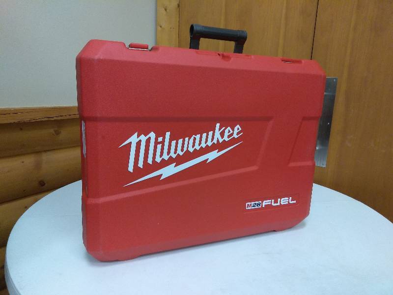 lot 27 image: Milwaukee M28 FUEL 28-Volt Lithium-Ion Brushless 1-18 in. SDS Plus Rotary Hammer w Dust Extractor Kit w(2) 3.0Ah Batteries