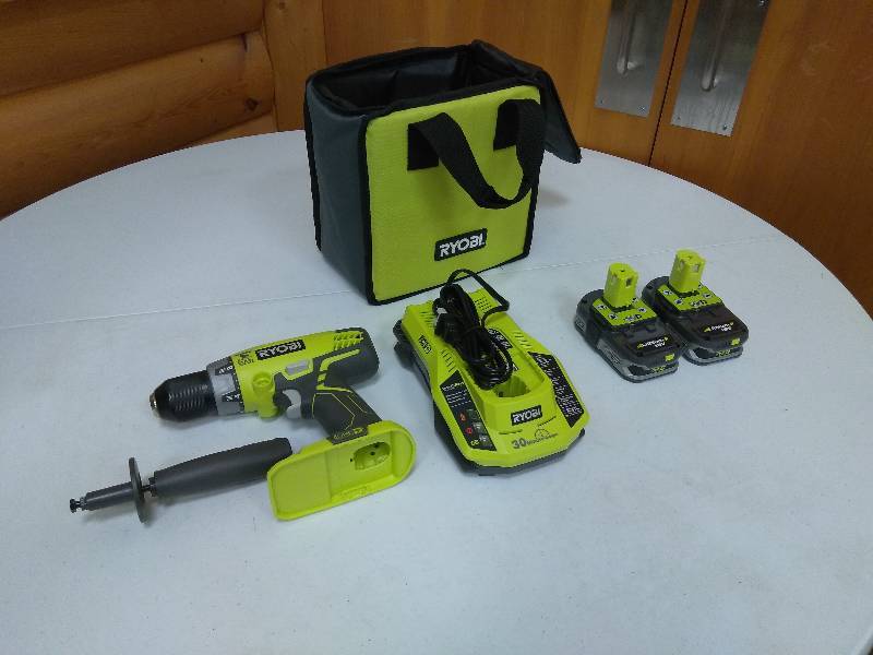 lot 35 image: Ryobi 18-Volt ONE Lithium-Ion Cordless Hammer Drill Kit