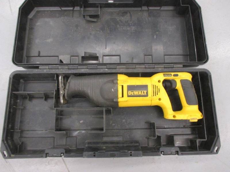 lot 12 image: Dewalt Reciprocating Saw