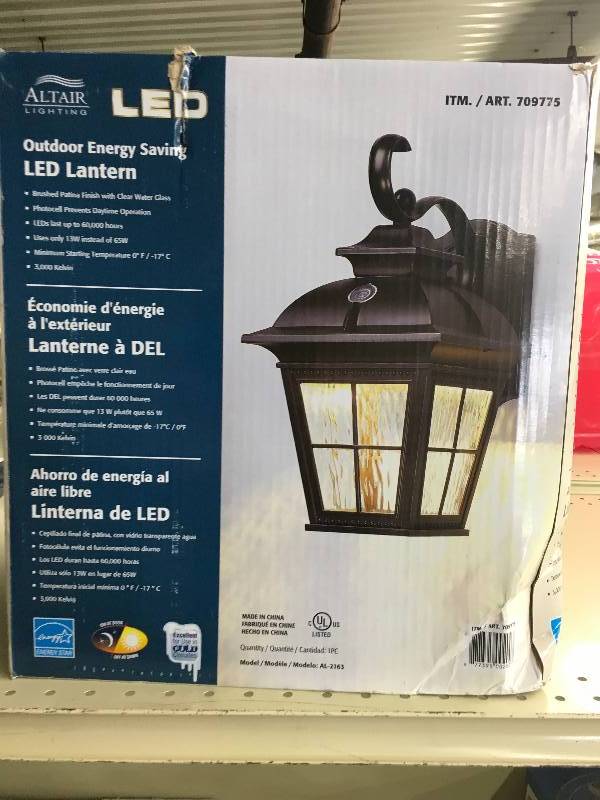 lot 438 image: ALTAIR COACH LIGHT F17, MSRP $34.99